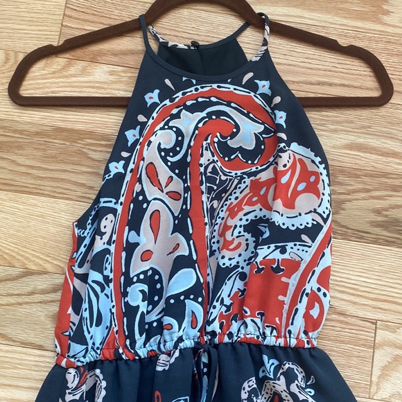 Lovely halter dress - Picture 11 of 11